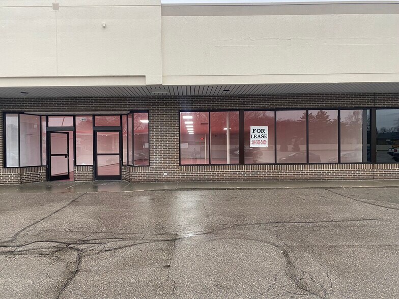 2905 Krafft Rd, Port Huron, MI 48060 Court Of Flags Shopping Center