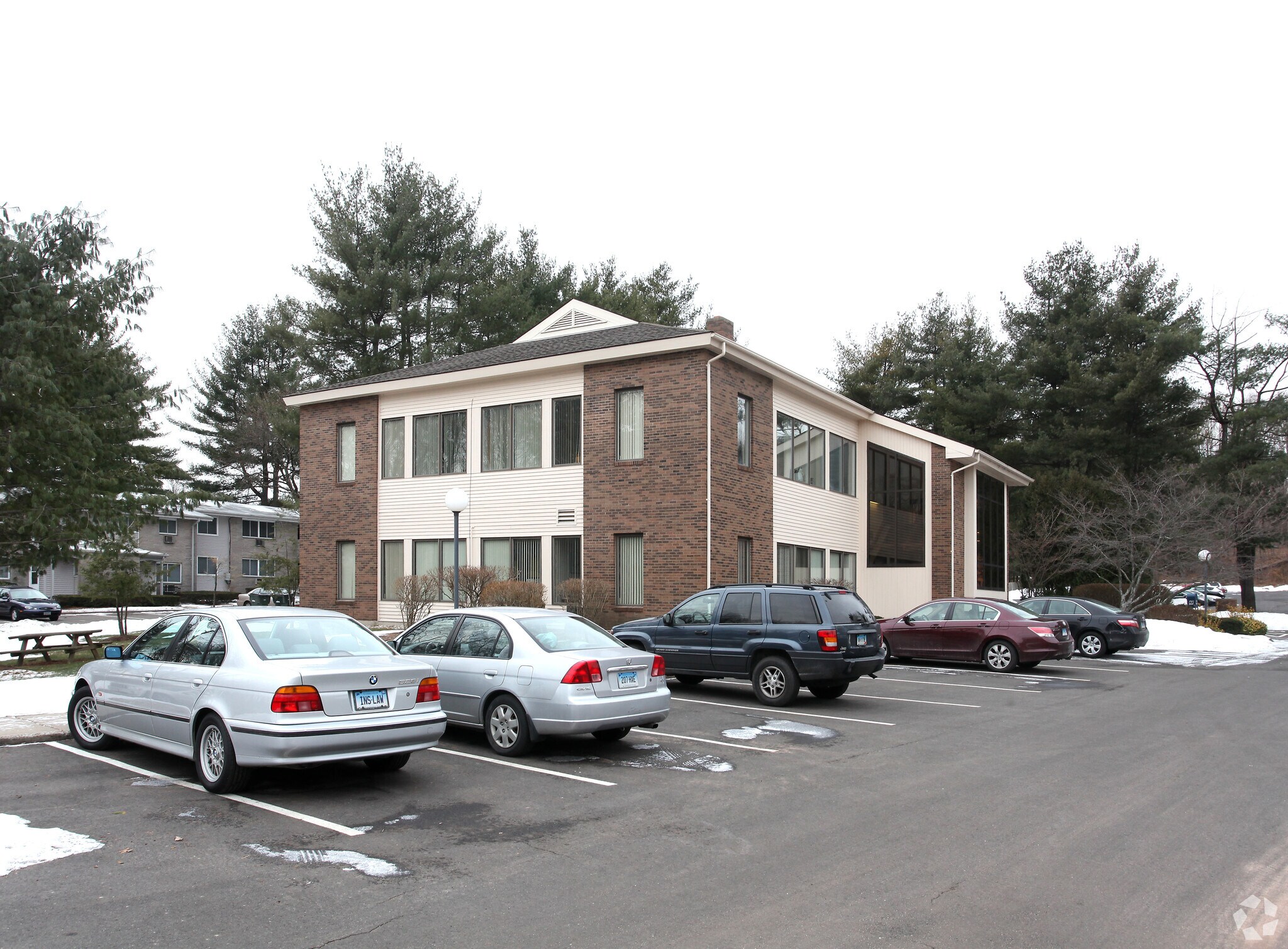 3 Regency Dr, Bloomfield, CT for sale Primary Photo- Image 1 of 1