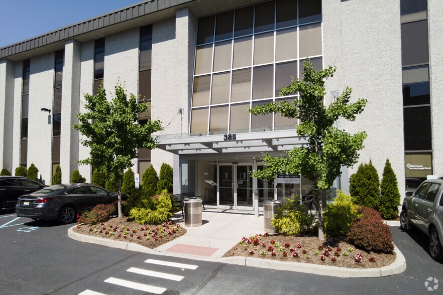 385 Prospect Ave, Hackensack, NJ 07601 Prospect Plaza