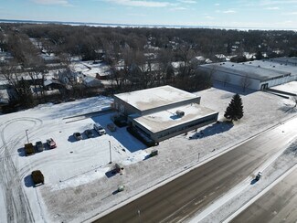 More details for 2362 Industrial Dr, Neenah, WI - Industrial for Lease