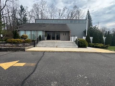 272 N Hewitt Rd, Ypsilanti, MI for sale - Building Photo - Image 3 of 19