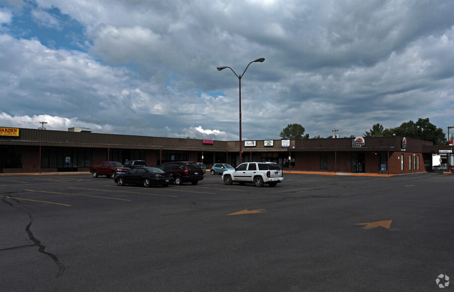 290 Rt. 57, Phoenix, NY for lease - Primary Photo - Image 1 of 4