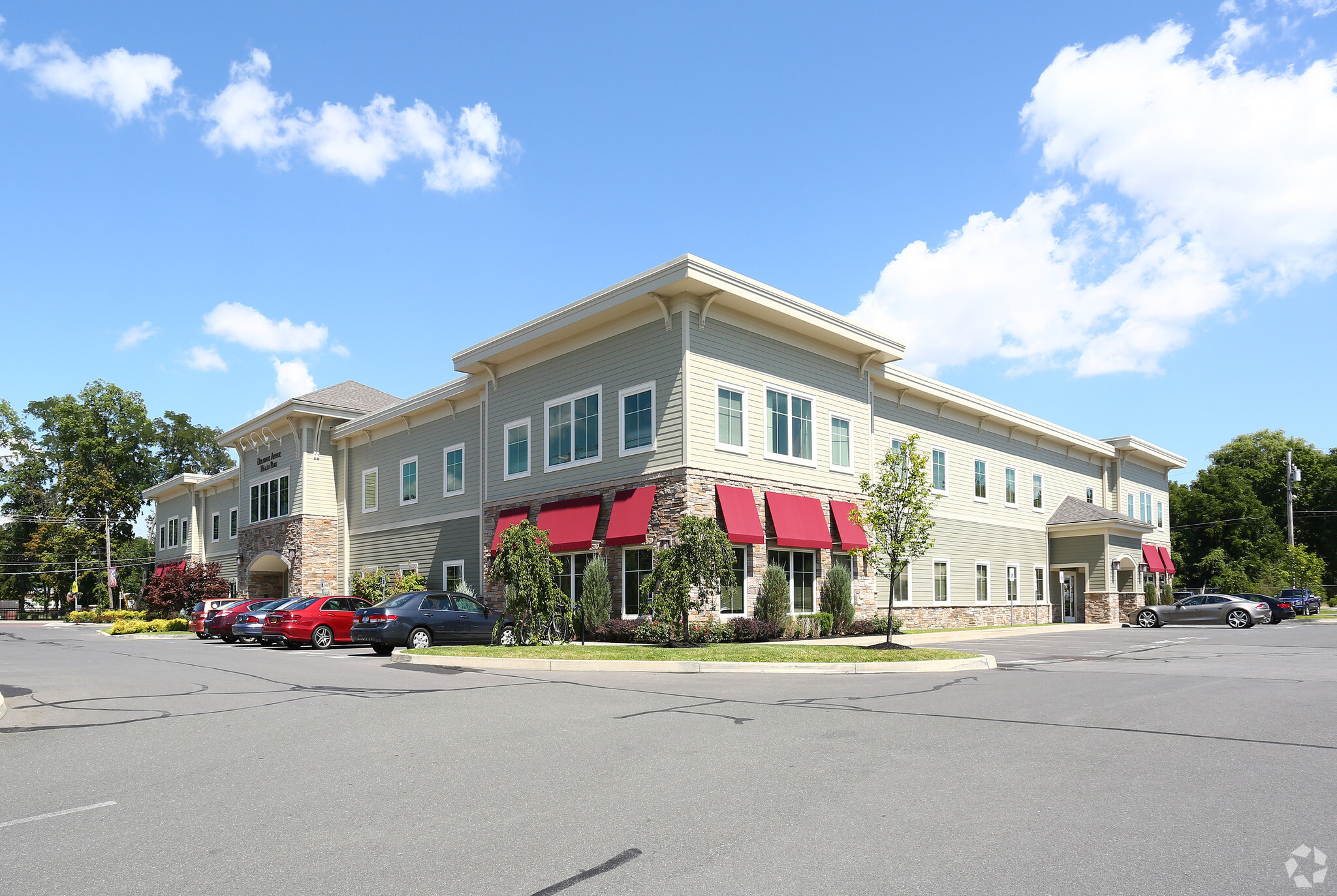 250 Delaware Ave, Delmar, NY for lease Primary Photo- Image 1 of 15