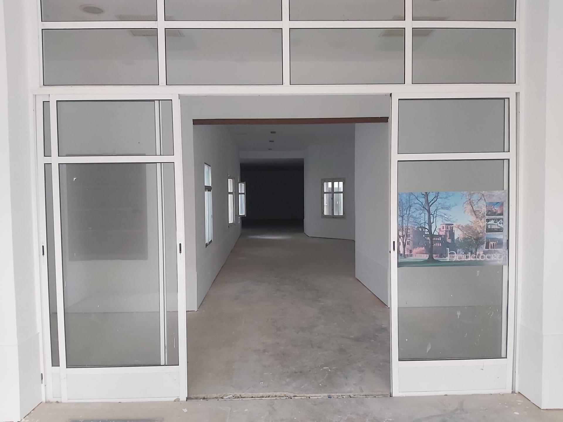 Retail in Cáceres for sale Building Photo- Image 1 of 6