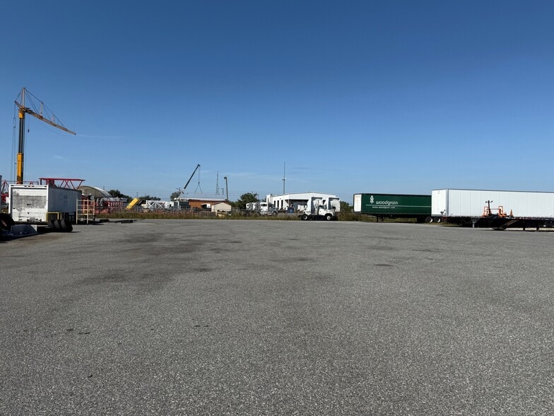 931 Thorpe Rd, Orlando, FL for lease - Building Photo - Image 3 of 6