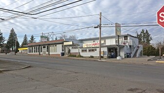 4 Unit Income Producing Bldg with Laundromat - Commercial Real Estate