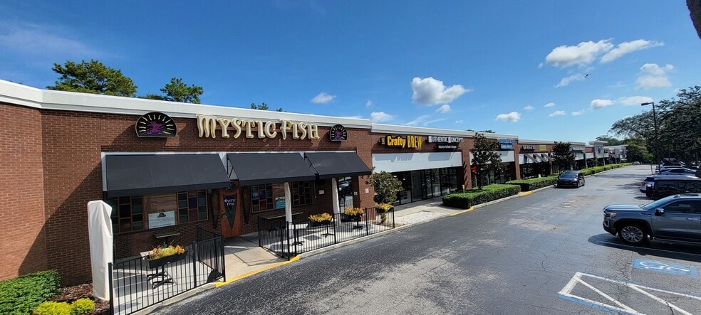 3205-3223 Tampa Rd, Palm Harbor, FL for lease - Building Photo - Image 3 of 7