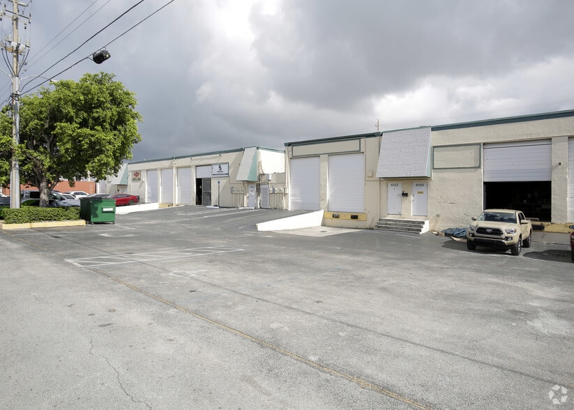 6146-6188 NW 74th Ave, Miami, FL for lease - Building Photo - Image 3 of 8