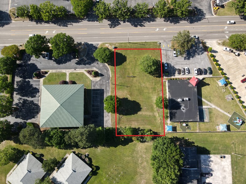 Red Banks Rd, Greenville, NC for lease - Building Photo - Image 1 of 5