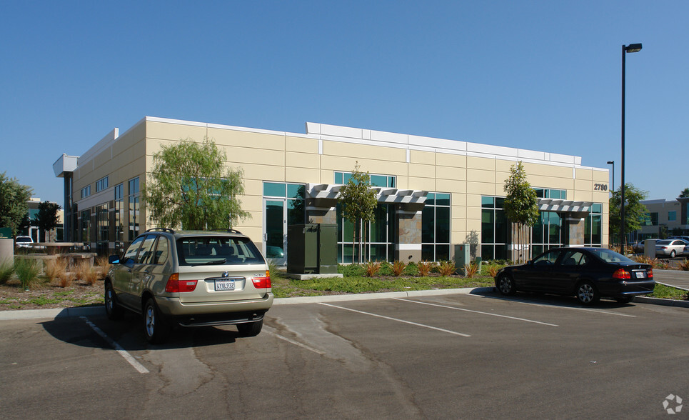 2780 Gateway Rd, Carlsbad, CA for lease - Building Photo - Image 3 of 4