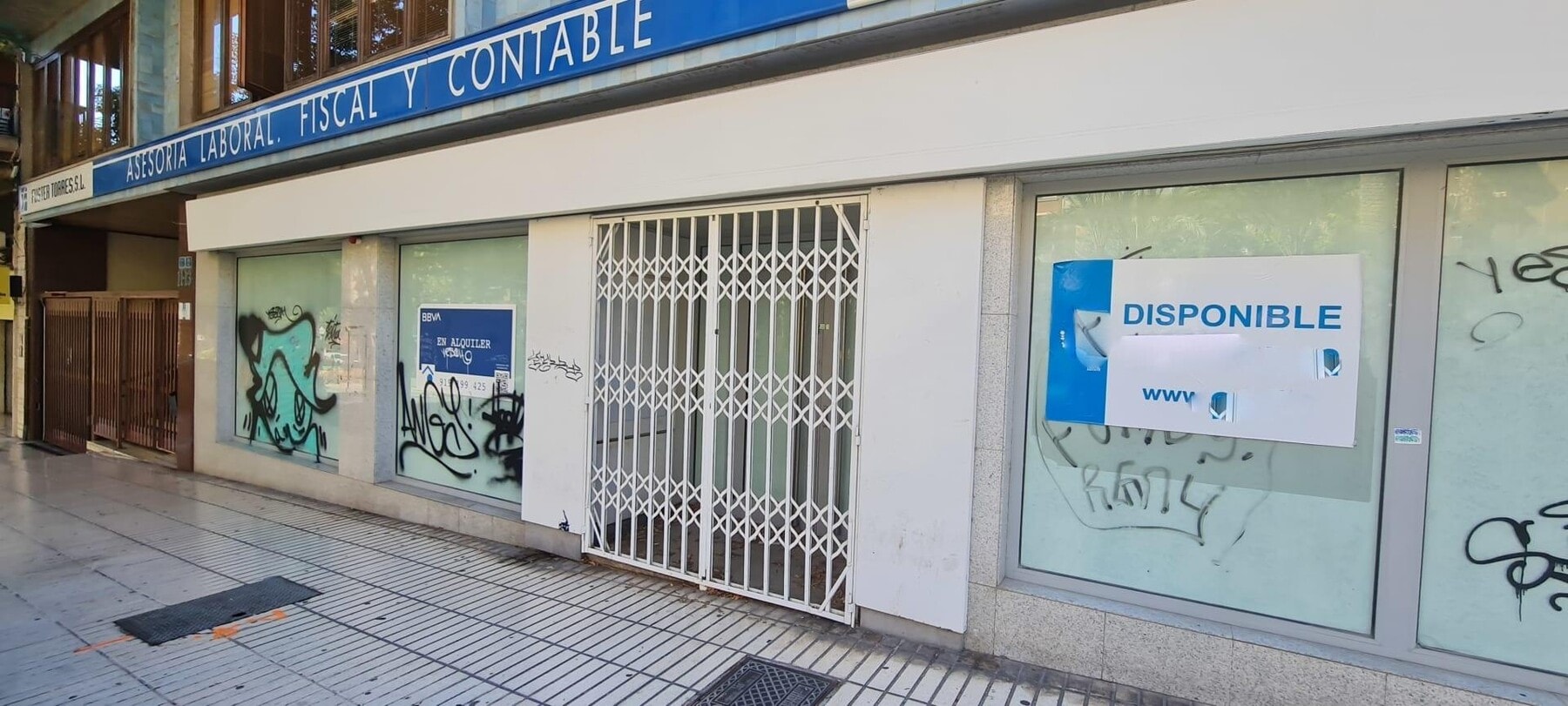 Alicante, ALI 03005 - Unit 01 -  - Interior Photo - Image 1 of 6