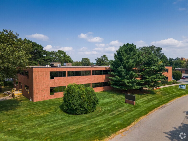 14 Columbia Circle Dr, Albany, NY for lease - Building Photo - Image 3 of 4