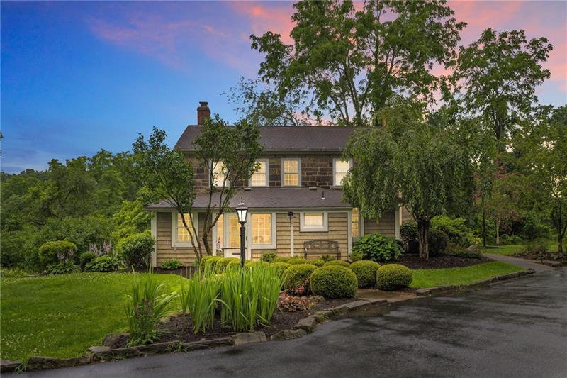 809 E Maitland Ln, New Castle, PA 16105