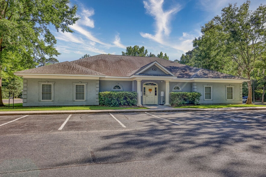 1481 Dean Forest Rd, Savannah, GA for lease - Building Photo - Image 3 of 35