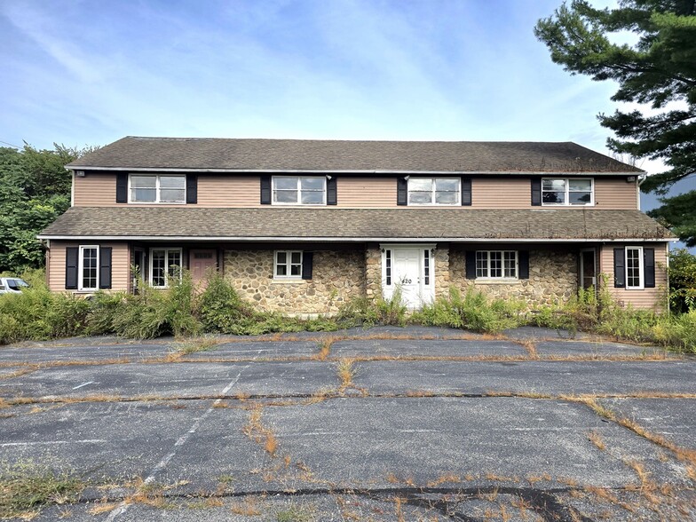 420 Long Hill Rd, Groton, CT for sale - Building Photo - Image 1 of 40