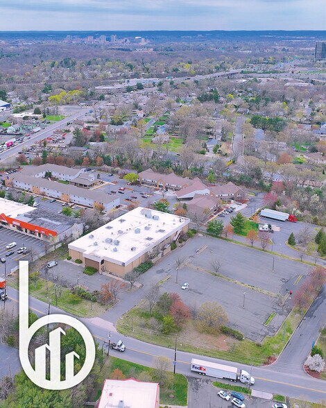 8 Edgeboro Rd, East Brunswick, NJ for lease - Building Photo - Image 1 of 7