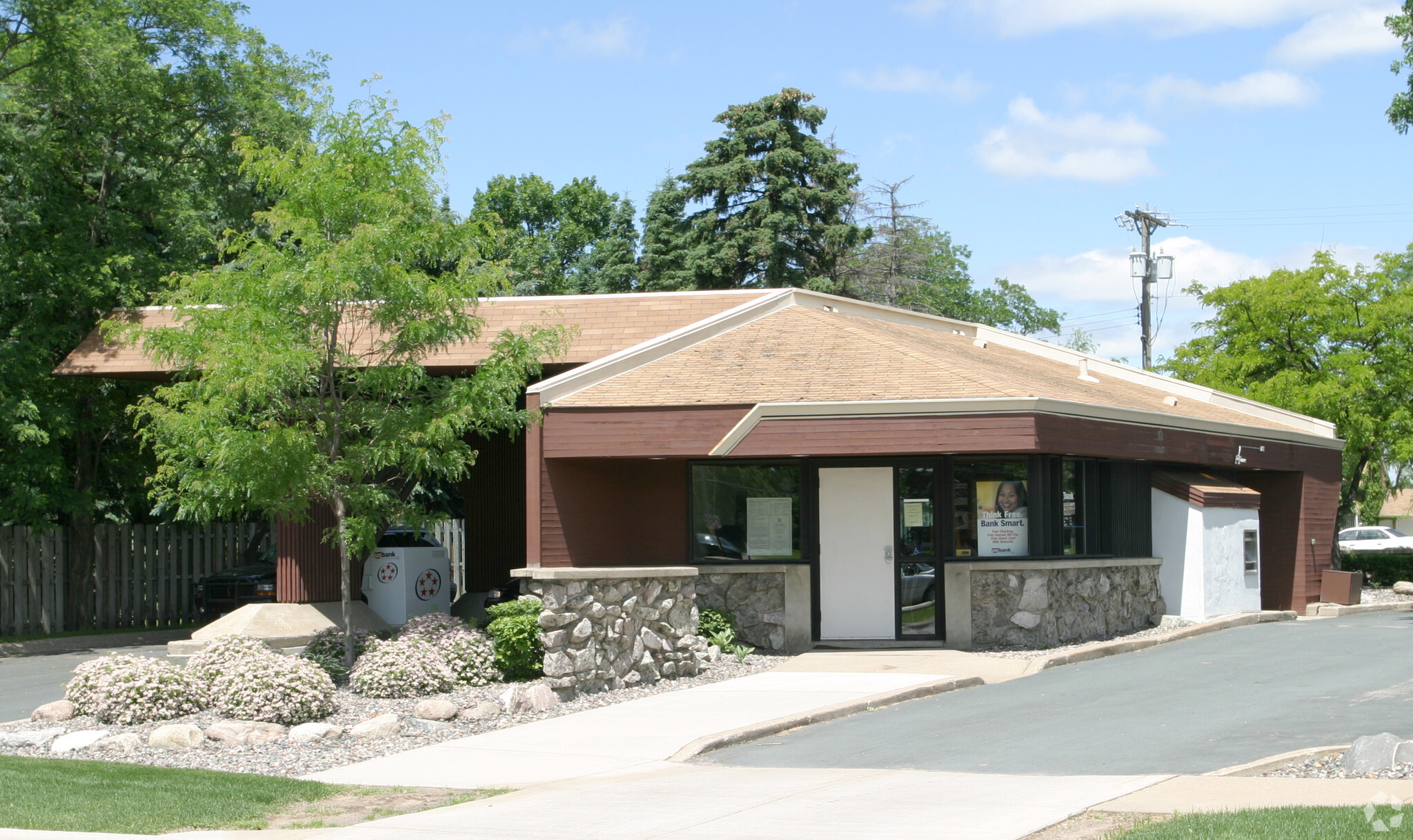 2353 7th Ave, Anoka, MN for sale Primary Photo- Image 1 of 1