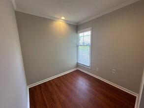 275 E Henry St, Spartanburg, SC for lease Interior Photo- Image 2 of 3