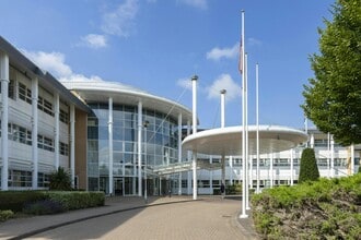 A1 Old Ively Rd, Farnborough for lease Building Photo- Image 1 of 8