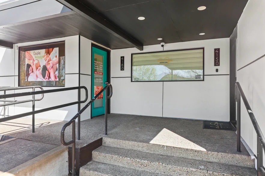 4180 SW 110th Ave, Beaverton, OR for lease - Building Photo - Image 3 of 5