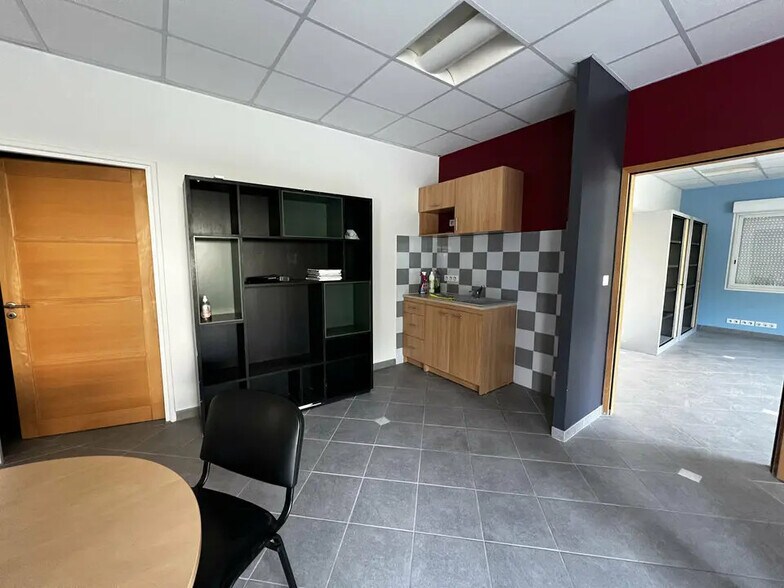 Flex in Avignon for sale - Interior Photo - Image 3 of 7