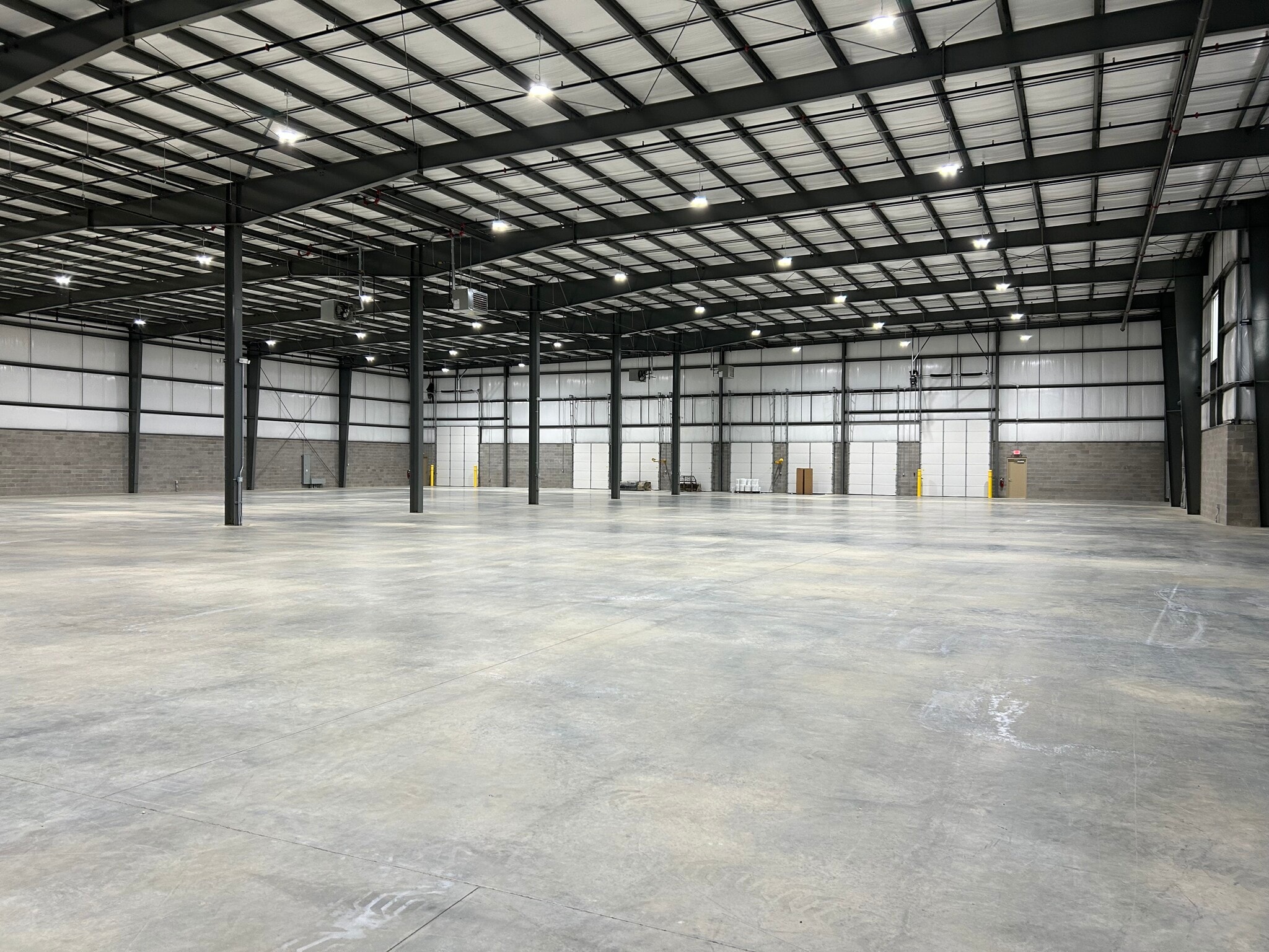 6451 Ladd Ave, Louisville, KY for sale Interior Photo- Image 1 of 4