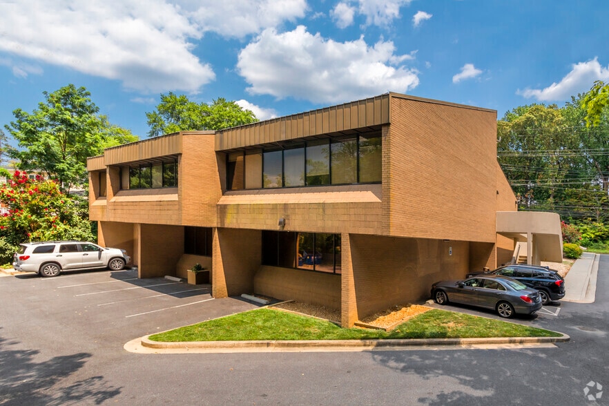 11404 Old Georgetown Rd, Rockville, MD for lease - Building Photo - Image 3 of 5