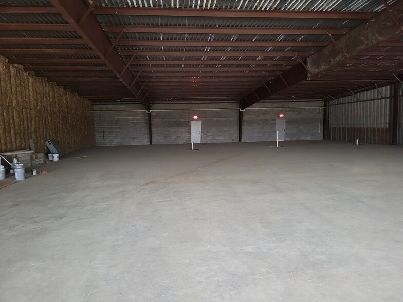 14806 Ella Blvd, Houston, TX for lease - Interior Photo - Image 3 of 8