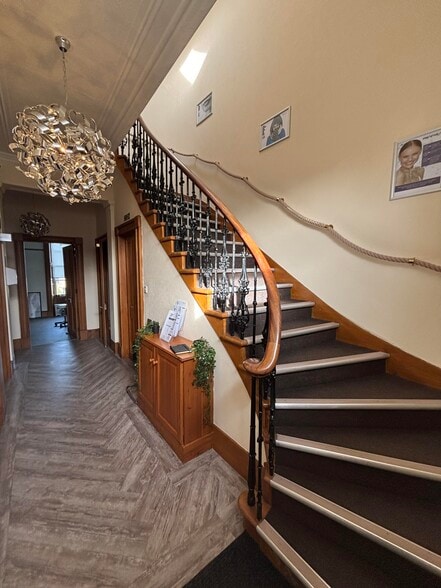 9 Carden Pl, Aberdeen for lease - Building Photo - Image 2 of 4