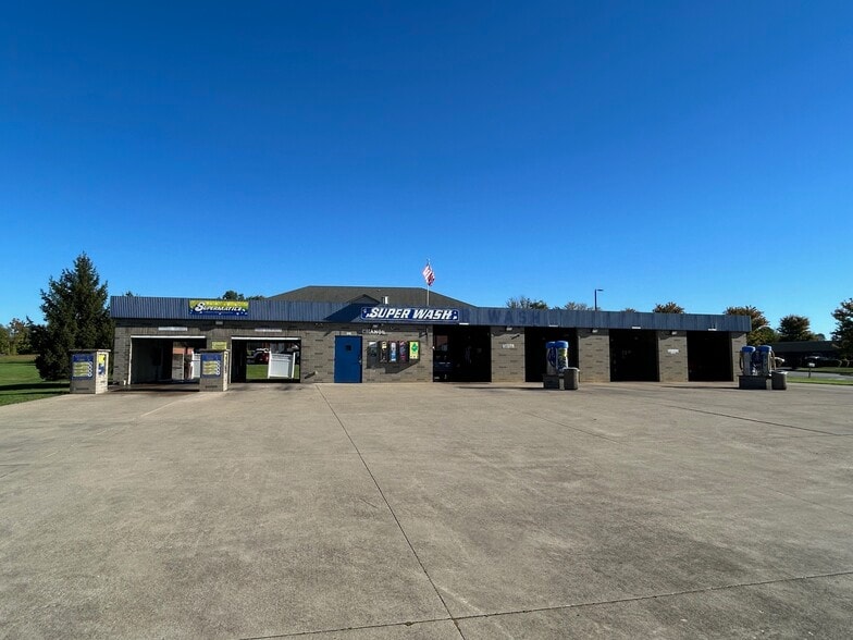 3108 Blackiston Mill Rd, New Albany, IN for sale - Building Photo - Image 1 of 19