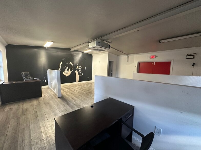 5615 Dawson St, Hollywood, FL for lease - Building Photo - Image 3 of 8