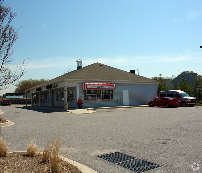 3007-3009 Eastern Blvd, Middle River, MD for lease - Primary Photo - Image 1 of 2