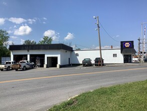 611 Main St, Presque Isle, ME for lease Building Photo- Image 2 of 3