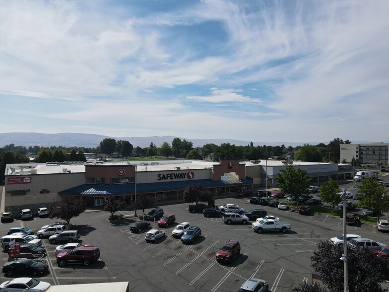 2112-2204 W Nob Hill Blvd, Yakima, WA for lease - Building Photo - Image 1 of 19