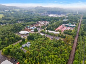 45 Rue Du Pacifique E, Bromont, QC - aerial  map view - Image1