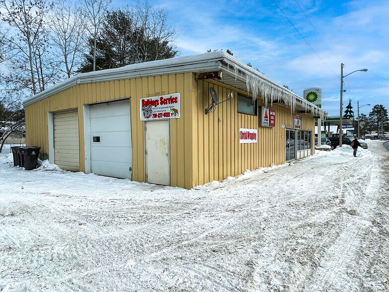7256 Bradley St, Lake Tomahawk, WI for sale - Primary Photo - Image 1 of 1