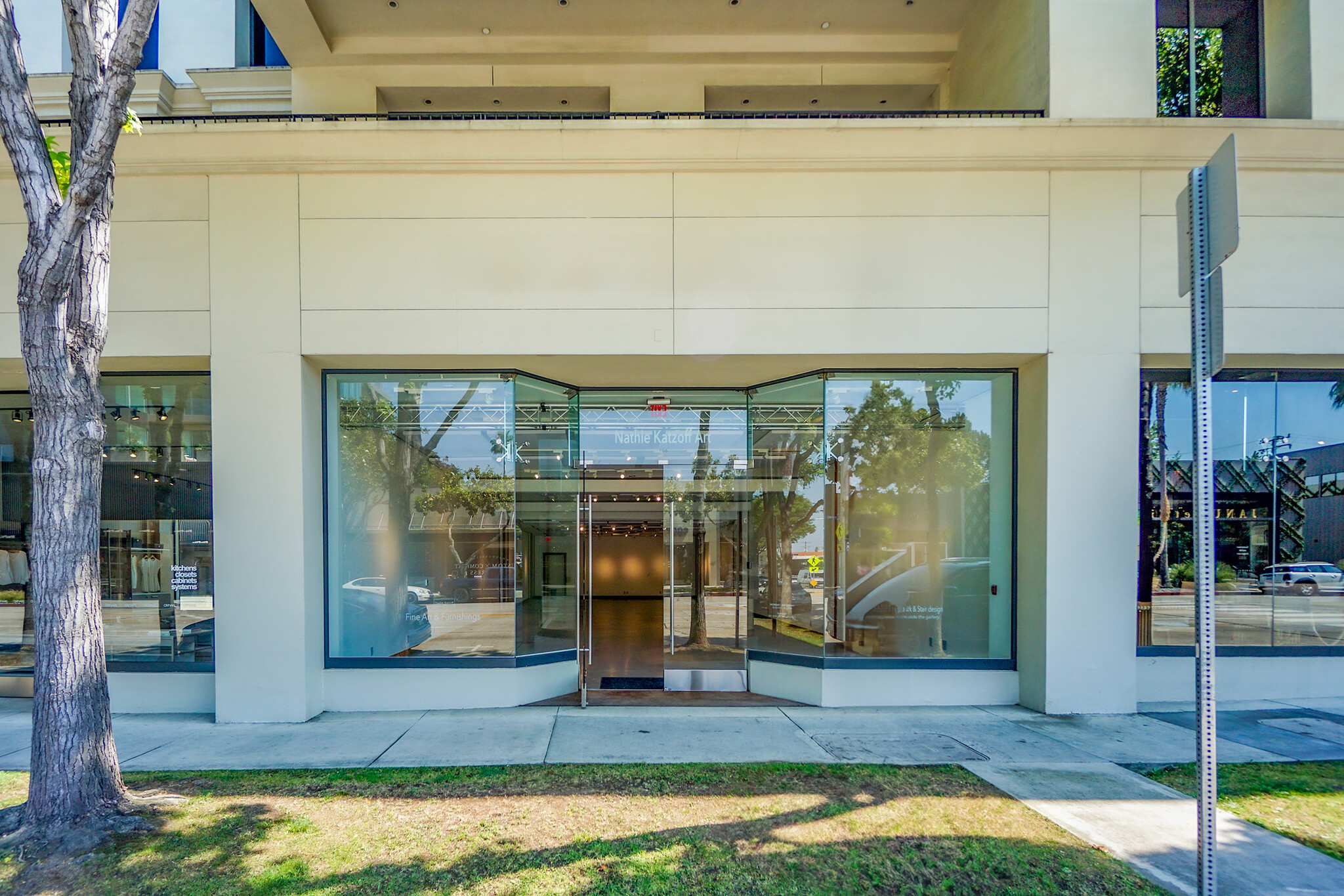 8900-8920 Beverly Blvd, West Hollywood, CA for lease Building Photo- Image 1 of 4