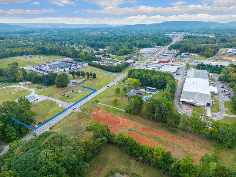 2598 Smithville Hwy, McMinnville, TN for sale - Building Photo - Image 3 of 8