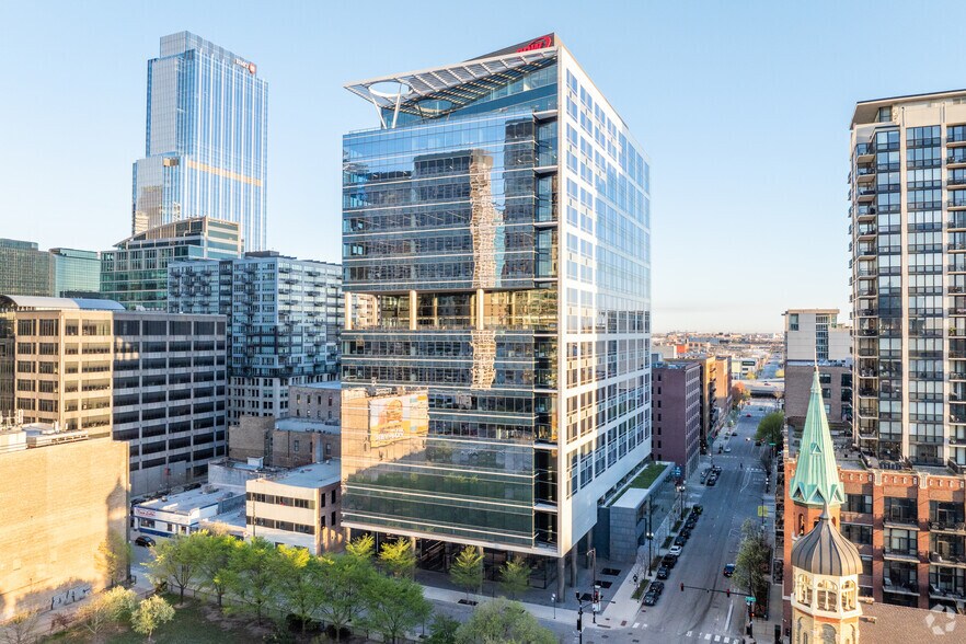 625 W Adams St, Chicago, IL for lease - Primary Photo - Image 1 of 40