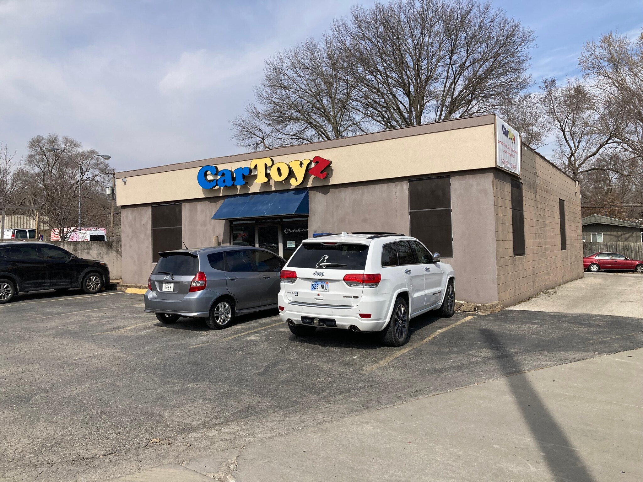 1502 W 23rd St, Lawrence, KS for sale Building Photo- Image 1 of 1