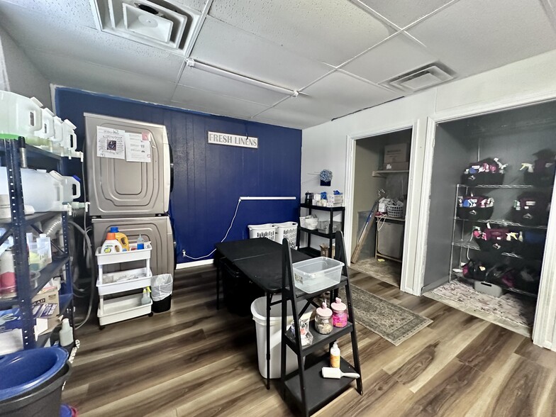 116 1/2 E Church St, Alexandria, IN for sale - Building Photo - Image 2 of 5