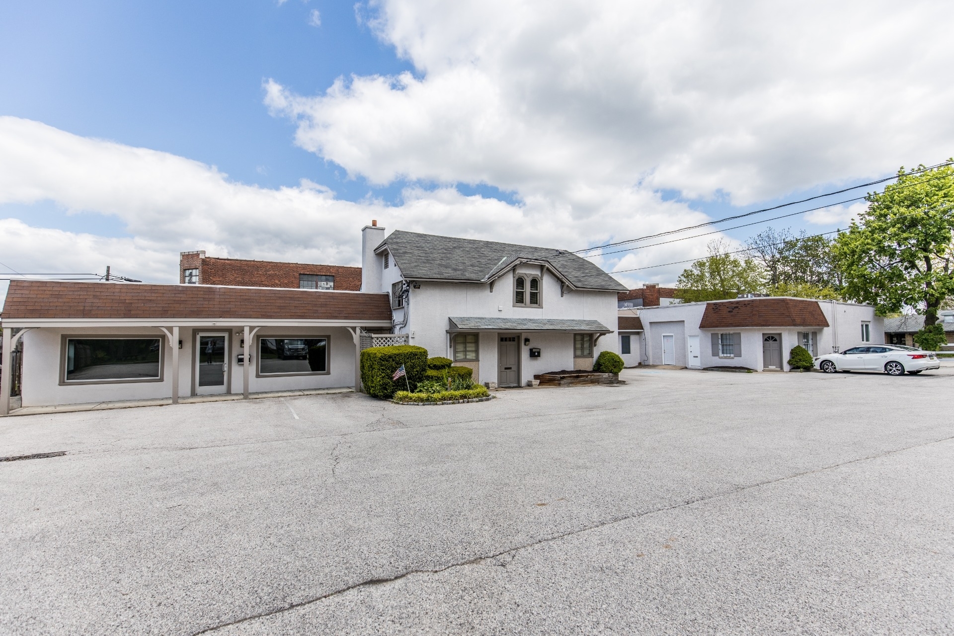 110 Ardmore Ave, Ardmore, PA for lease Building Photo- Image 1 of 3