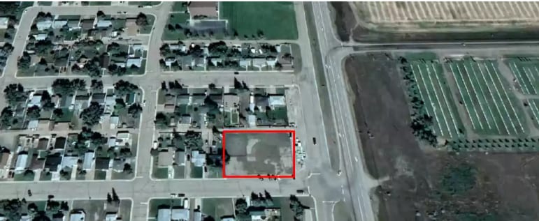 114 2 Av N, Vauxhall, AB for sale - Building Photo - Image 1 of 1