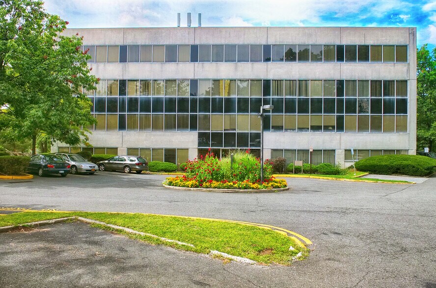 978 Route 45, Pomona, NY for sale - Building Photo - Image 1 of 1