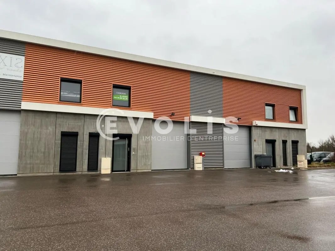 Office in Meyzieu for lease Building Photo- Image 1 of 14