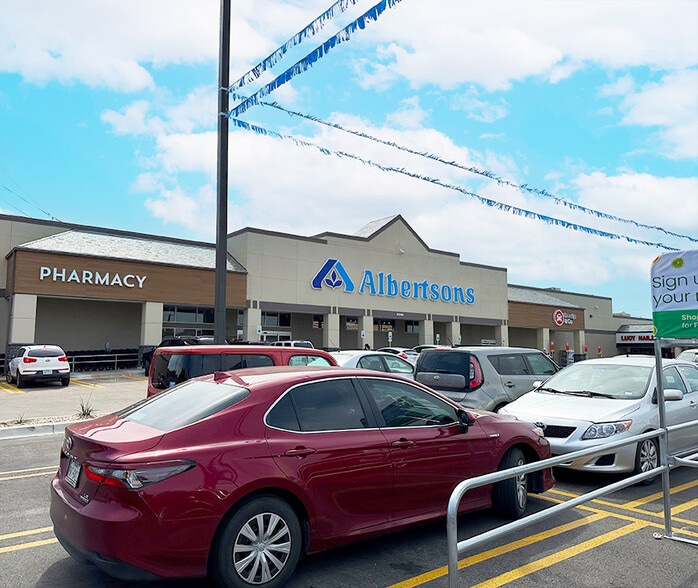 2200 W Shady Grove Rd, Irving, TX for lease - Building Photo - Image 1 of 5