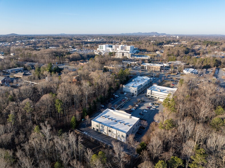 920 Cox Rd, Gastonia, NC for lease - Aerial - Image 2 of 14