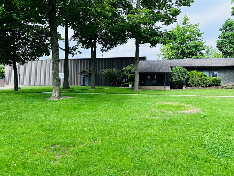 2859-2867 W Jolly Rd, Okemos, MI for lease - Building Photo - Image 1 of 11