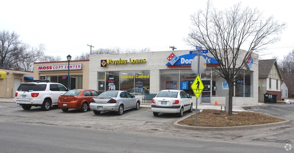 5400-5402 Johnson Dr, Mission, KS for sale - Primary Photo - Image 1 of 1