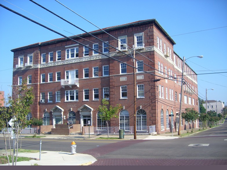 821 Clay St, Vicksburg, MS for sale - Primary Photo - Image 1 of 1